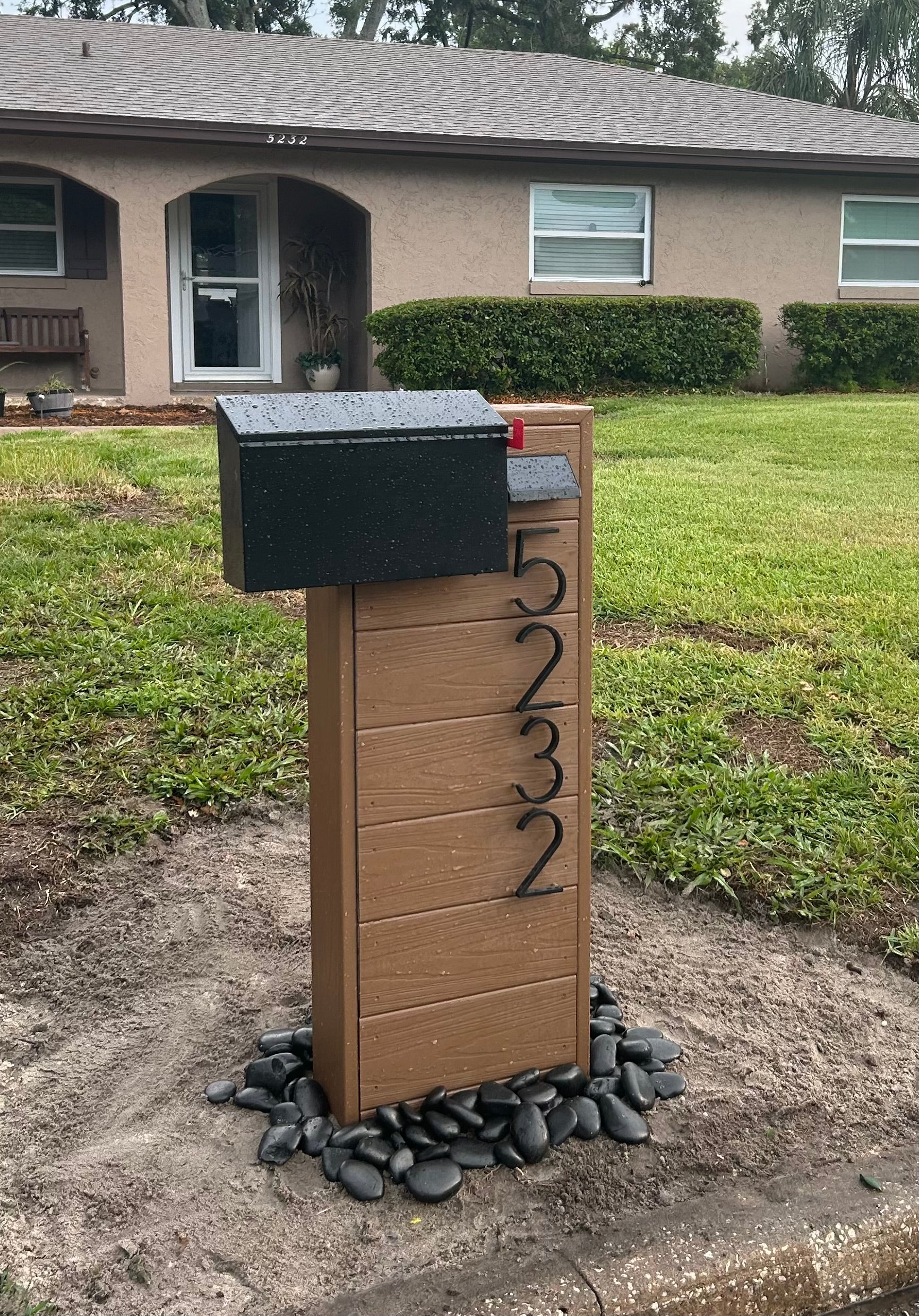 ATENA 1.0 Mailbox by Composite TREX | Premium Modern Design