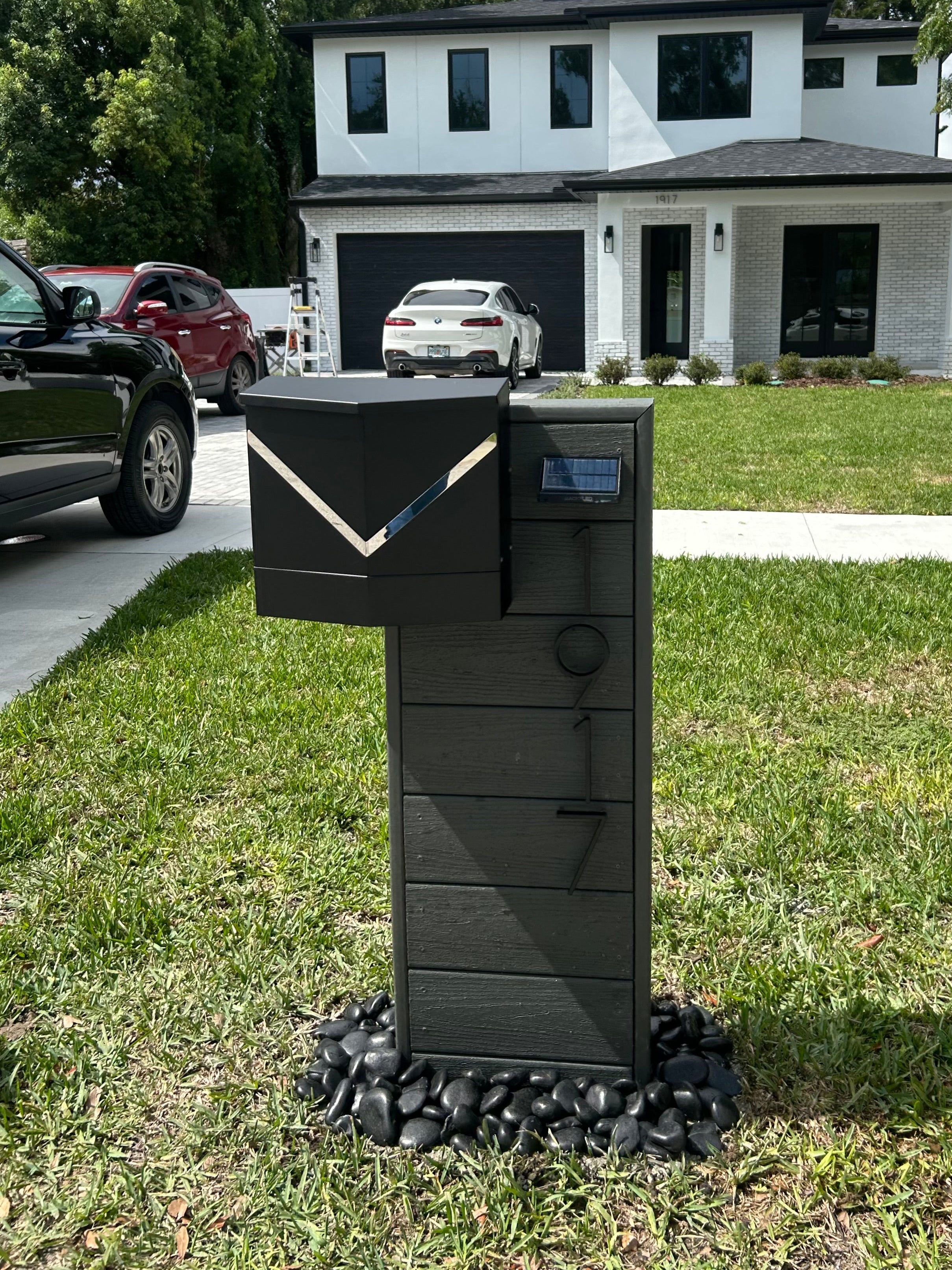 Atena 4.0 custom residential mailbox in clam shell color with modern house numbers