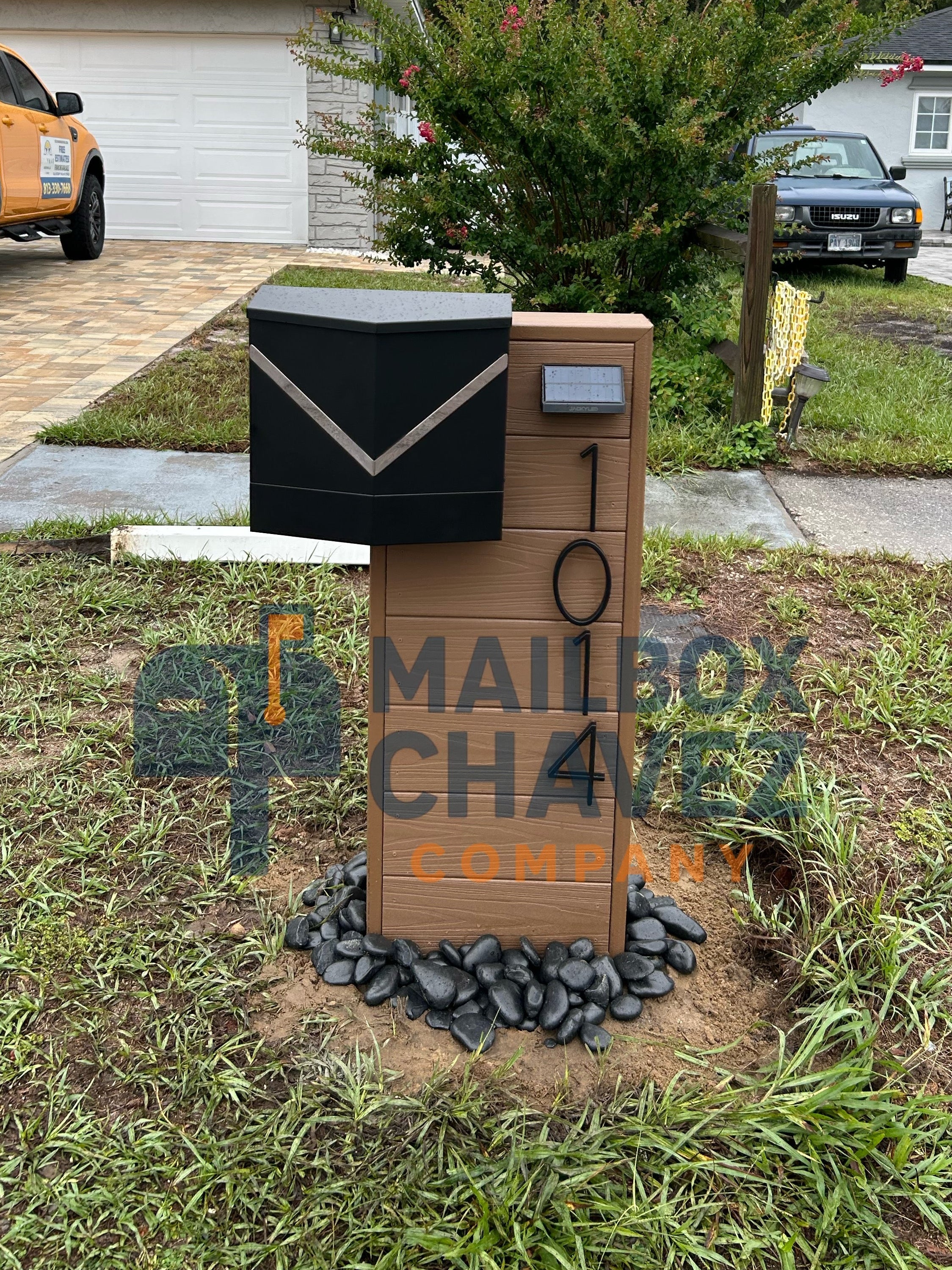 ATENA 4.0 Composite TREX Mailbox with Solar Light | Modern Design